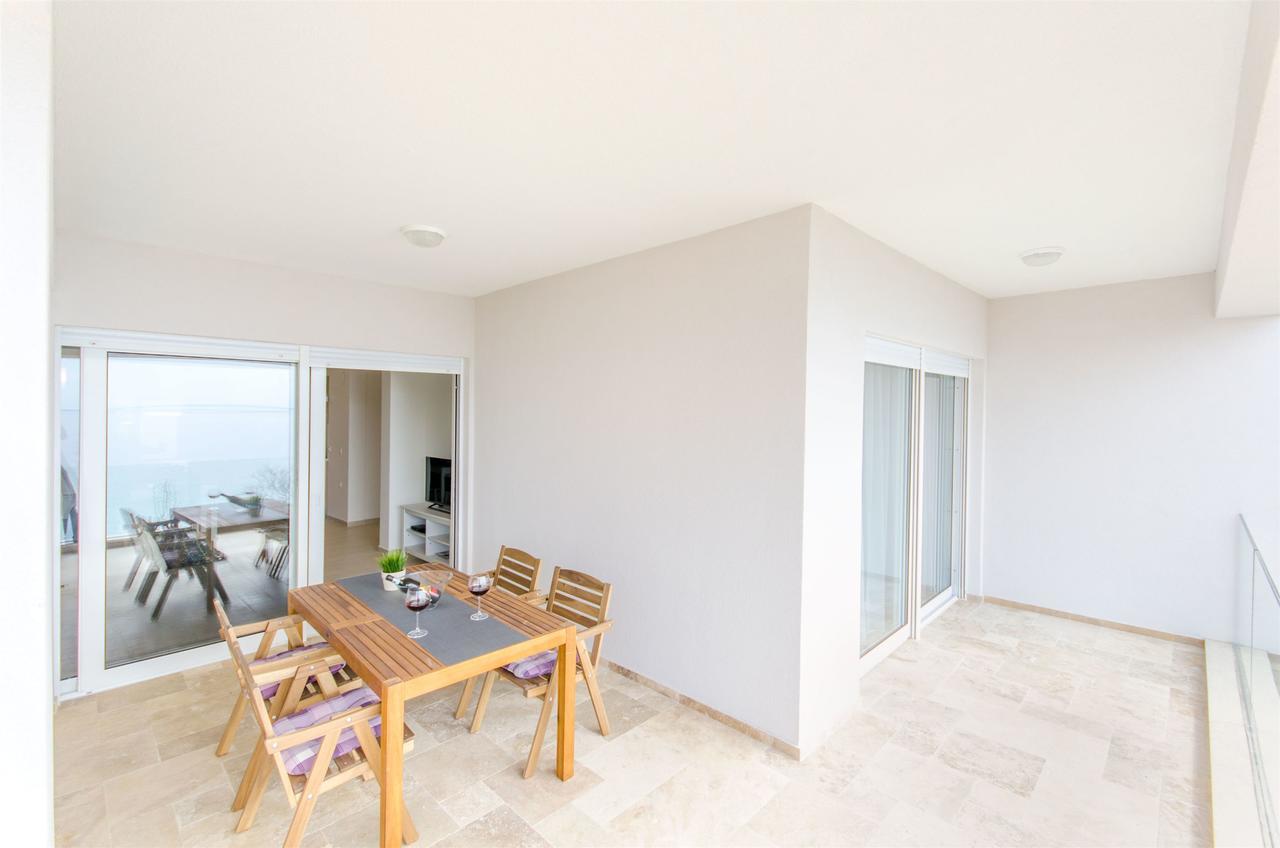 Apartments Branimir Mandre Exterior photo